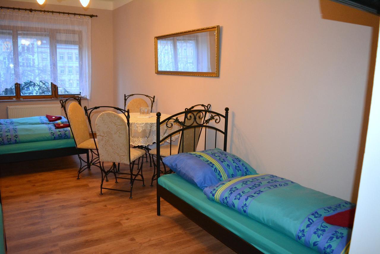 Hotel Posta Дечин Экстерьер фото